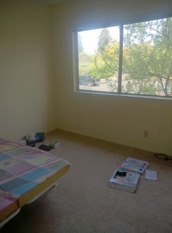 Room in Del Medio Ct, available March 1th, $1200/m 3