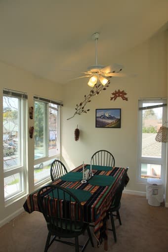 $2895 / 2br - $2895 / 2br / High Vaulted Sky Light Ceilings / Remodel 3