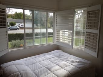 Sunny & Spacious Room w/ Awesome People + Huge Yard in a Large House 1