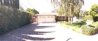 Sunny & Spacious Room w/ Awesome People + Huge Yard in a Large House 3