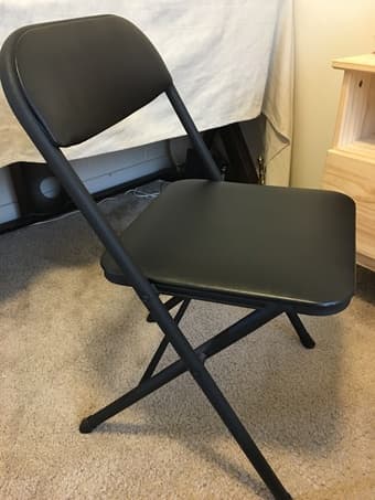 出售椅子6把共40美元，six chairs for $40 1