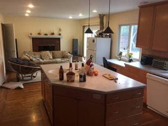 $1350 master w/ own bathroom in beautiful Palo Alto house (palo alto) 3