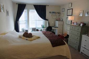 Remodeled Home with Sunroofs, 2 bdrm/1.25 baths in Redwood City $2895 1