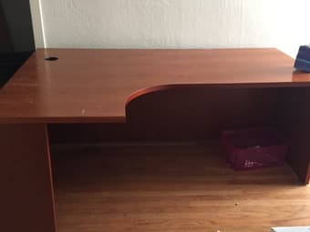 Selling Full Size Bed, desk and lounge chair 2