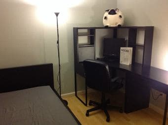 Sublet 1 bedroom in beautiful 2-story house 1