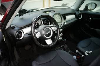 2009 Mini Cooper Hardtop White, Clean Title - Clean, Great Condition! 3
