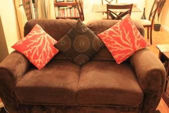 Sofa and loveseat (Very Good condition!!) 3