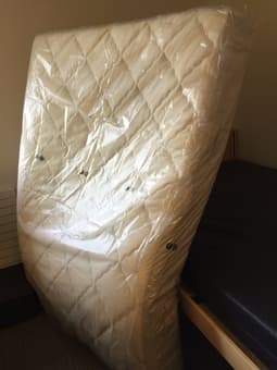 IKEA Queen Mattress with individual pocket spring and pillow top, 250$ 3