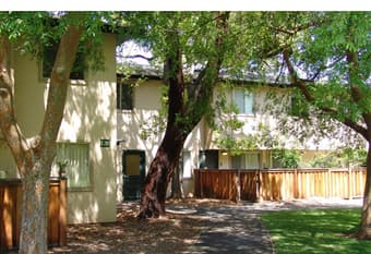 ES(behind GCC) one bedroom on campus housing sublet for summer 1