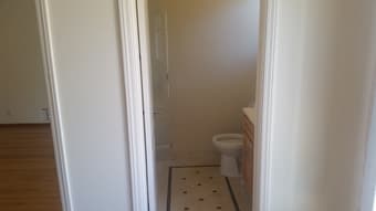 $700 shared room 1 mile walk to Caltrain 1