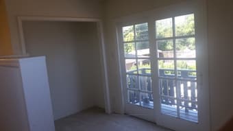 $1200 private room 1 mile walk to Caltrain 3