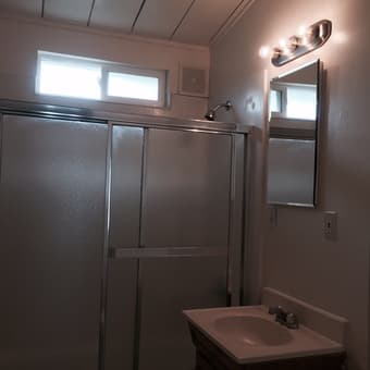 $2750, 2br/1ba Newly Remodeled, Cozy & Convenient Triplex in Palo Alto 2