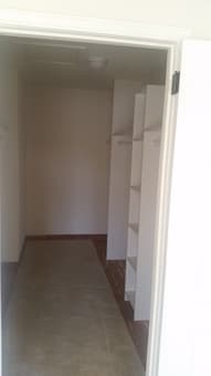 $600 shared room 1 mile walk to Caltrain 2