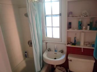 Spacious beedroom, private bathroom, 5 mins bike to Stanford 4/20-5/3 2