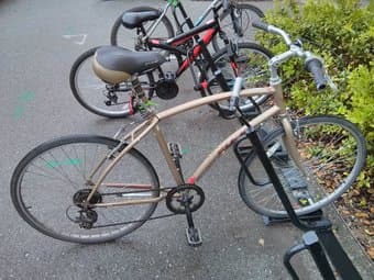 FUJI Crosstown Bike, 120 $ 1