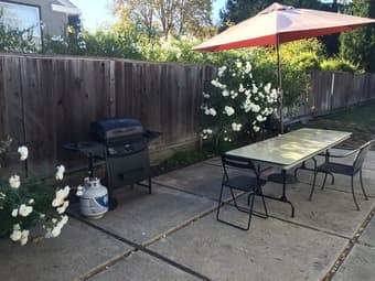 April 20th-June 30th $1100 / 1br - Bedroom in spacious PA house 1