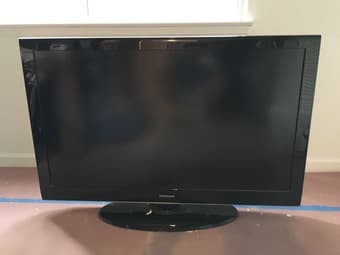 Samsung TV 46'' - $150 1