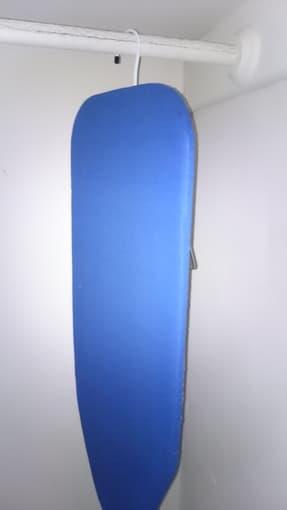 Selling ironing board, iron, hanging clothes shelves 2