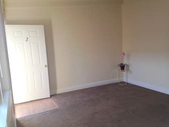 $1800 +++ $1800 +++ Remodeled 1 bdrm apartment near Stanford,ready Now 2