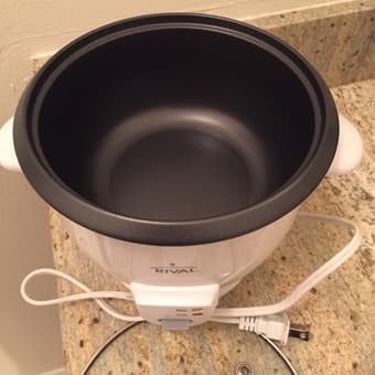 Kitchen - rice cooker, large pan, electric kettle 2