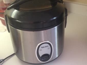 Selling Rice Cooker and Crockpot - $30 for both 1