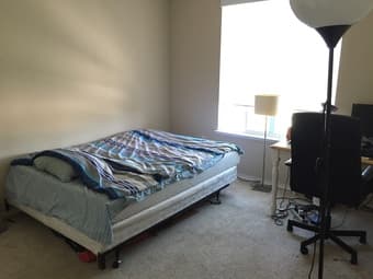 1BD/1BA available in a 2BD/2BA luxury apartment in Downtown Sunnyvale 1