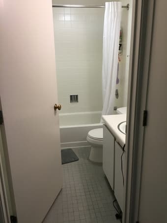 $1000/mo - Room in 4br/2ba Rains Graduate Housing (June 8 - Sept. 24) 2