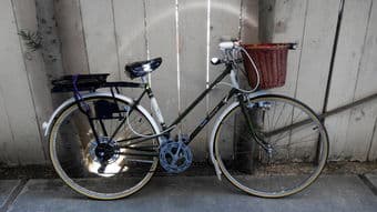 Women's Bicycle: Gorgeous Vintage Raleigh 2