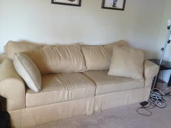 Nice couch $150 1