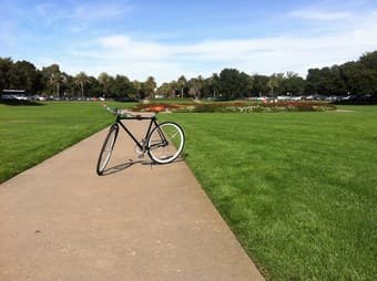 nice look bike with lock, front, and back light  ($200) 1