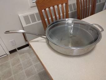 Calphalon Tri-ply 5qt saute pan 60$ 1