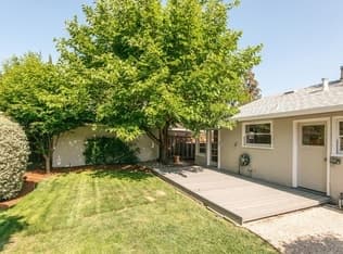 1 bedroom sublet available near Stanford’s campus in Menlo Park 2