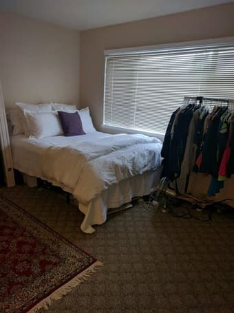 1 large bedroom in a 2 bd/1 ba in Mountain View, CA: $1150/mo + util. 3