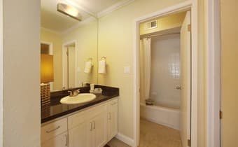 Furnished (or unfurnished) Room in 2br 1 Bath, Redwood City $1400 2