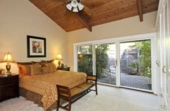 Large Master Bedroom with private bathroom, June - Aug 31 (Palo Alto) 1