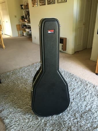 Gator Molded Guitar Case (GC-JUMBO) - $99 OBO 3