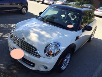 2012 MINI Cooper Hardtop Hatchback (White Exterior) 1