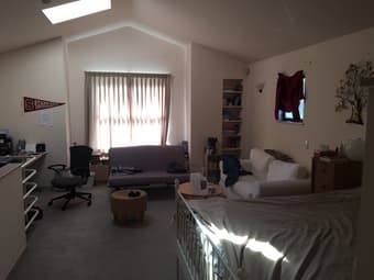 Awesome location next to Stanford! Great for a Couple! 1