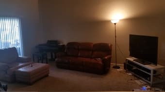 Become New Roommate in 3 Bedroom ($1200/month + ~ $60 utilities) 1