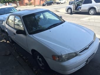 Toyota Corolla 2000 VE for rent starting June 1, $300 / month 3