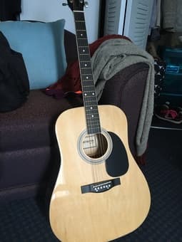 Selling women's bike, kitchenware, acoustic guitar, vacuum! 1