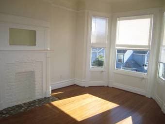 2 Rooms in Newly Renovated Mission 3