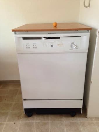 Portable Dishwasher GE White barely used 1
