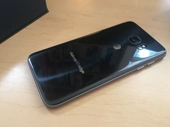 Samsung galaxy S7 edge. 32GB. Black. UNLOCKED 2