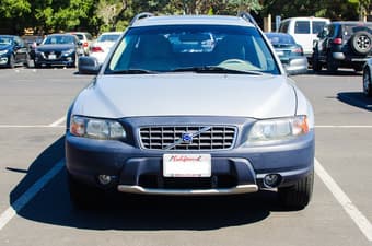 2001 Volvo V70 XC AWD $3100 OBO 2
