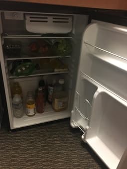 Black and Decker Mini-Fridge for Sale - Good as New 2