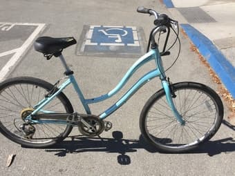 Selling Blue Schwinn Bike + Lock 1
