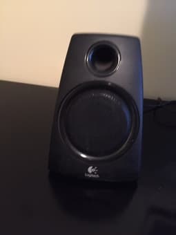 Selling Like New Logitech Computer Speakers 2