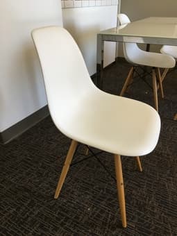 1 Table + 4 chairs 3