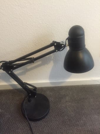 Articulating Desk Lamp 1